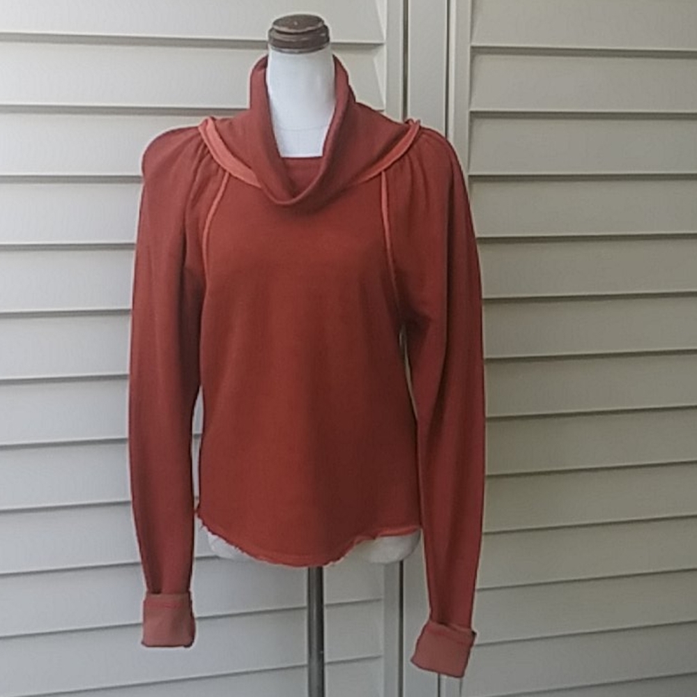 Free People turtleneck sweatshirt XS